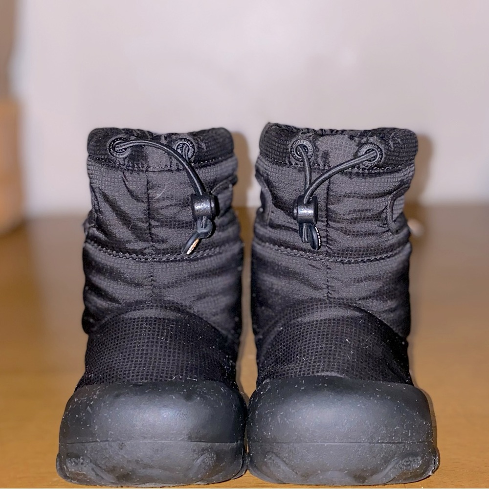Bogs Kids Black Rain/Snow Boots B-Moc Snow,Fuzzy inside  (Toddler size 10